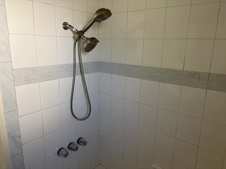 116 Carquinez St — Photo 12
