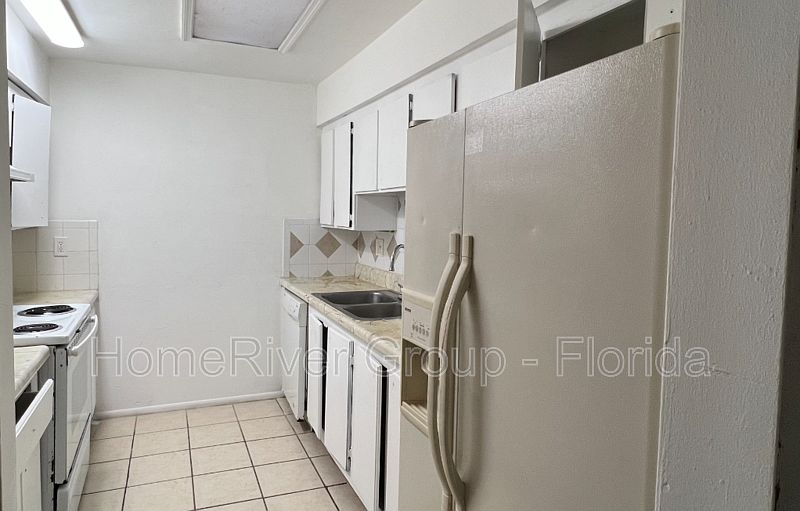 1st image of 4128 Corsair Ave