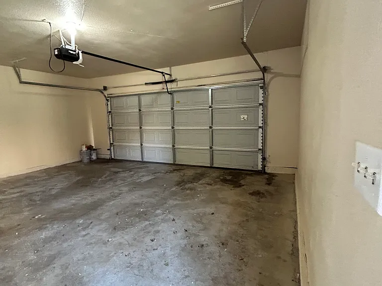 1424 Sylvan Ave — Photo 26