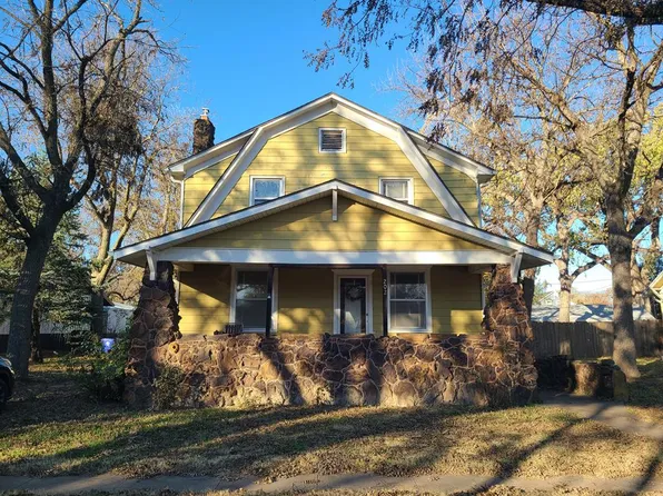 202 S Central St, Marquette, KS 67464