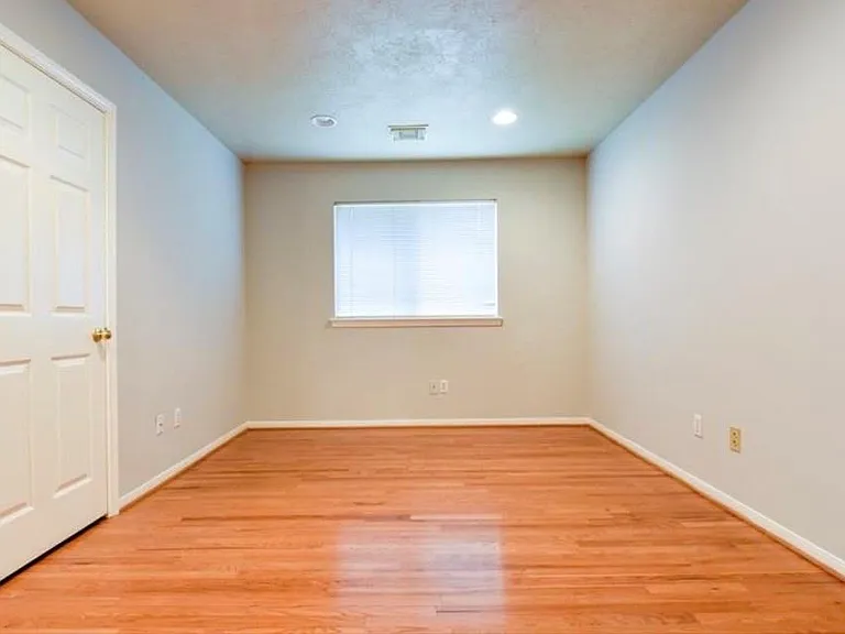 4742 Stoney Point Ct — Photo 23