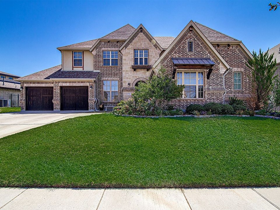 1st image of 706 Rosewood Pl