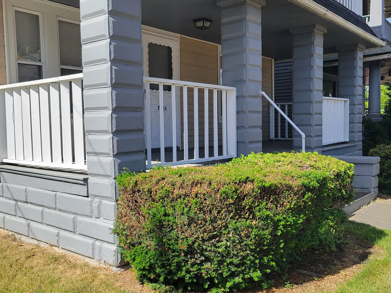 2 bed, 864 sqft, $750 — Photo 2