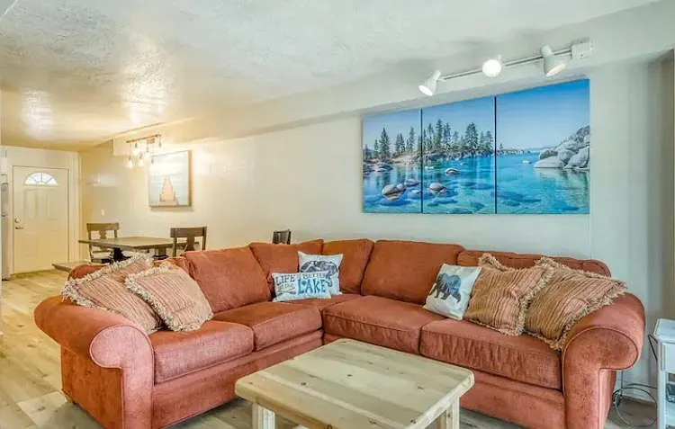 3 bed, 1.5 bath, $2,800 — Photo 4