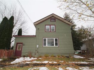 2 Perry St, Holley, NY 14470