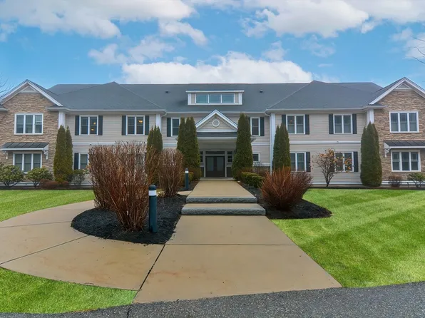 722 Eagles Nest Way #722, Franklin, MA 02038