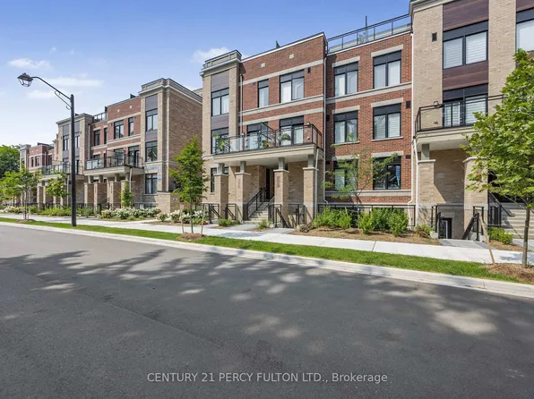 58 Elizabeth St S #2208, Richmond Hill, ON L4C 5W2