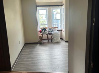1546 7th Ave APT 3, Watervliet, NY 12189