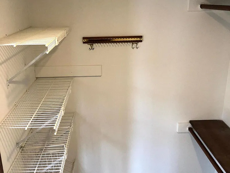 4685 Lindbergh Dr — Photo 23