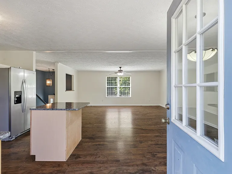 1690 River Bend Rd — Photo 7