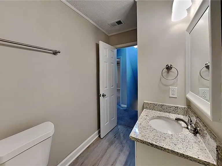 2090 Moccasin Way SW — Photo 17