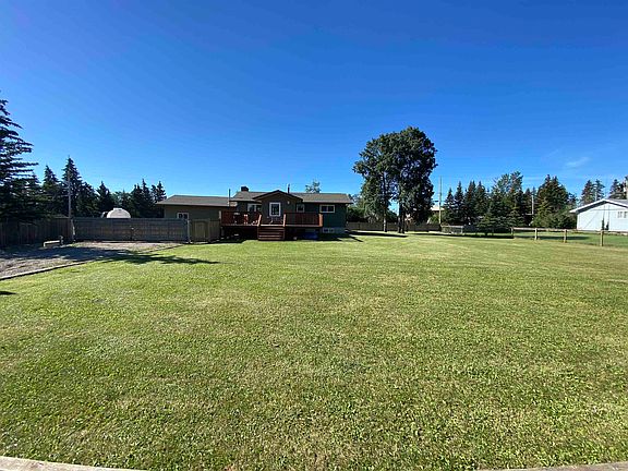 5th image of 12248 Oak Ave