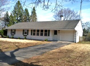 17 Cornell Rd, Nashua, NH 03064