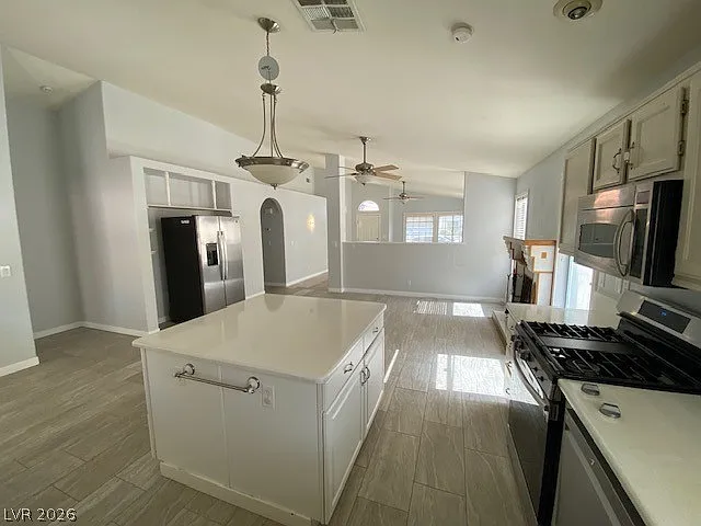 8220 James Grayson Dr — Photo 5