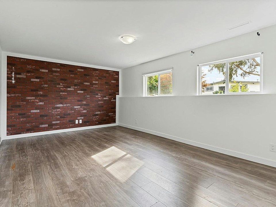 1st image of 18892 Westview Dr