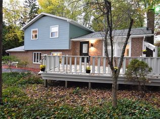 7011 Chestnut Ridge Rd, Hubbard, OH 44425