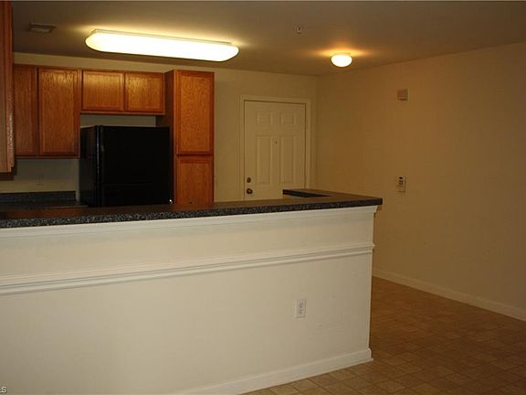 5th image of 3429-205 N Church St