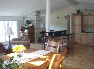 26 Sparhawk Dr, Burlington, MA 01803