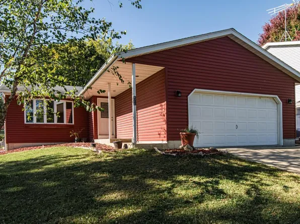 4316 Valley Dr NW, Rochester, MN 55901