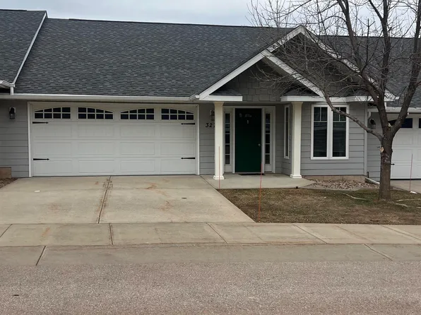 327 Village Ln, Spearfish, SD 57783