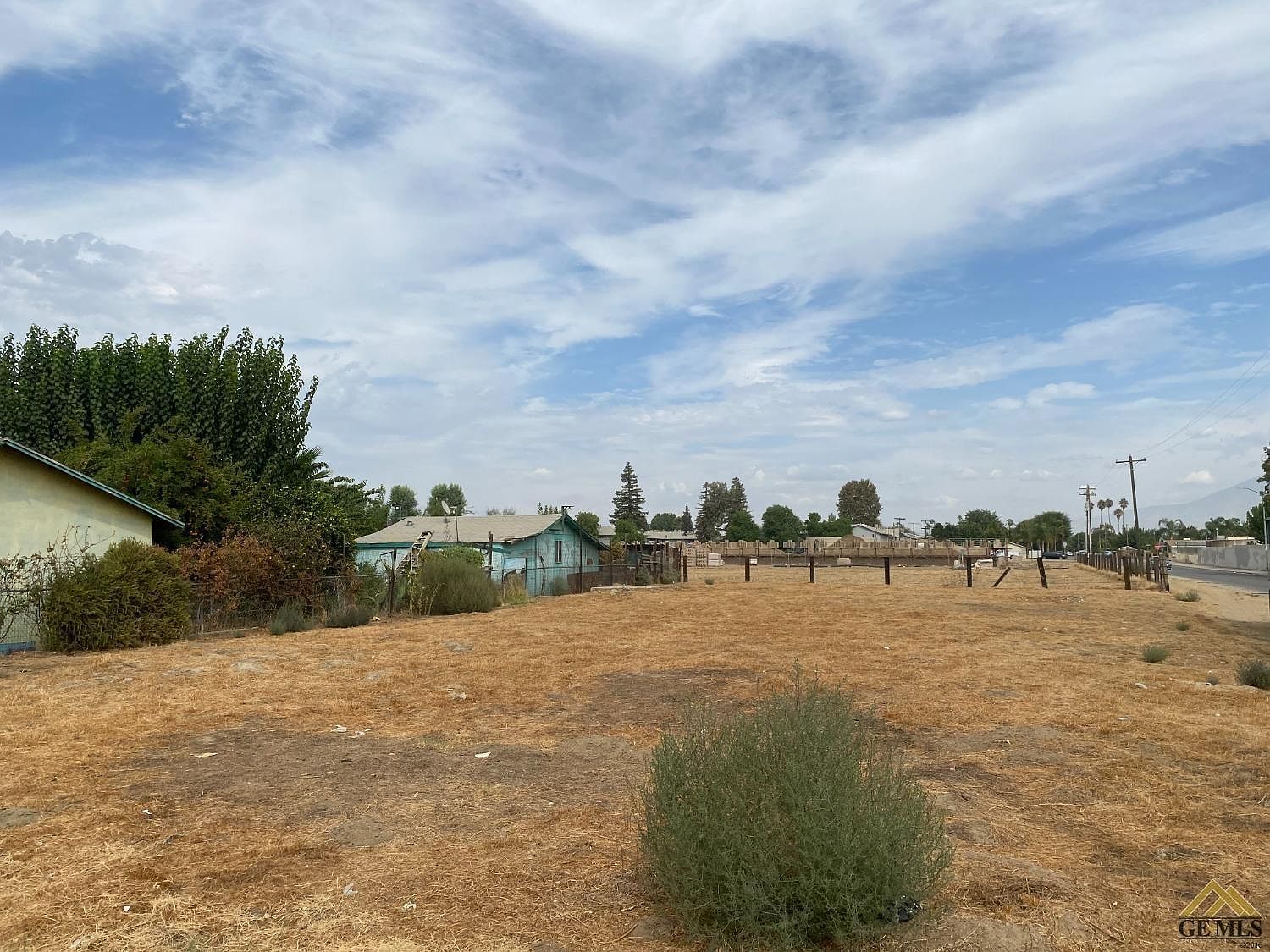 10431 San Fernando St, Lamont, CA 93241 Zillow