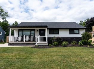 2326 Stanford Dr, Wickliffe, OH 44092