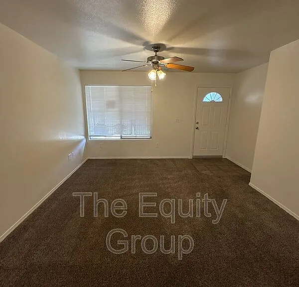 4223 W Walnut Ave #B — Photo 3