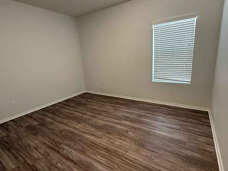 Unit Photo