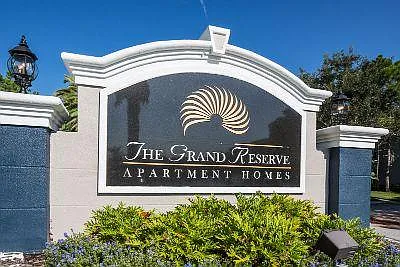 The Grand Reserve at Park Isle Apartments — Photo 40