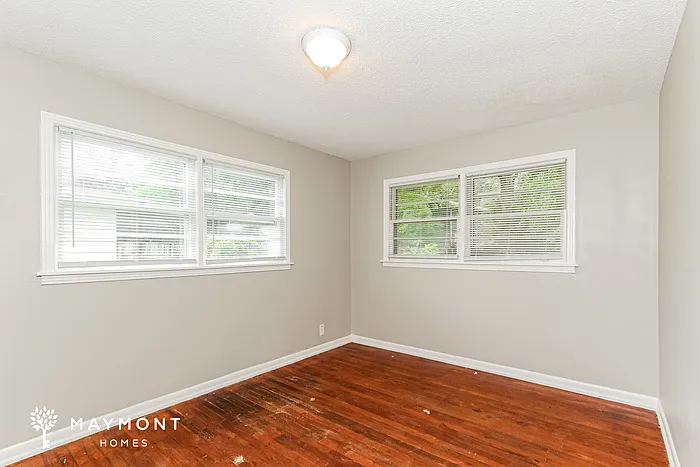 445 Orchid Rd — Photo 12