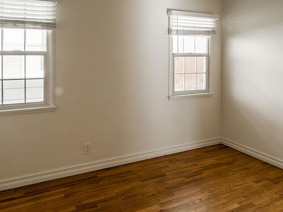 5th image of 1060 20th St #18