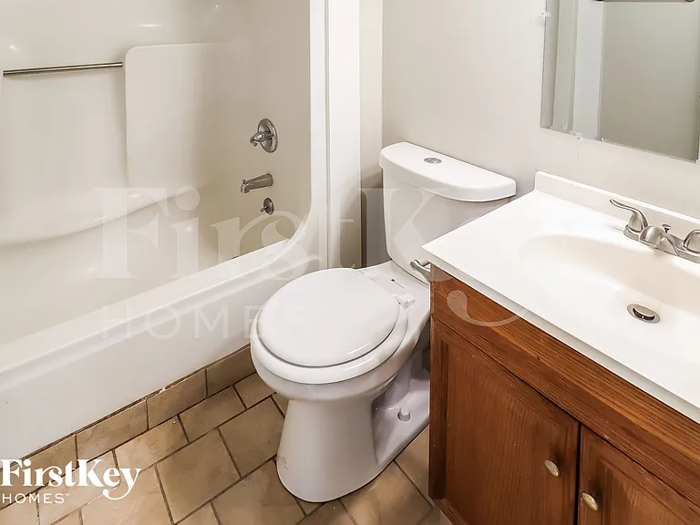 601 Carson Crest Cir — Photo 11