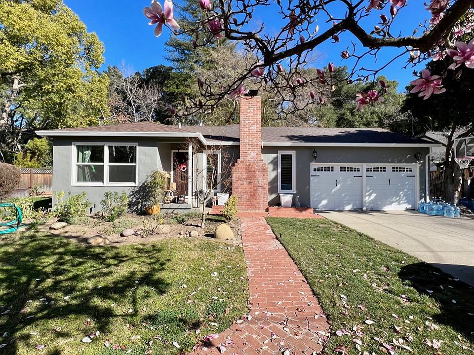 1st image of 76 Oak Grove Ave
