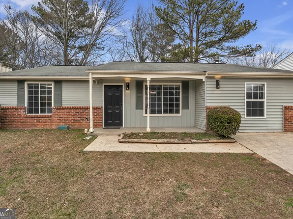 1180 Muirfield Dr, Stone Mountain, GA 30088