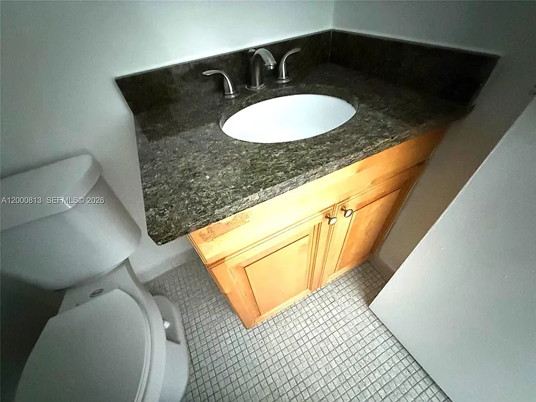 16919 N Bay Rd #314 — Photo 29