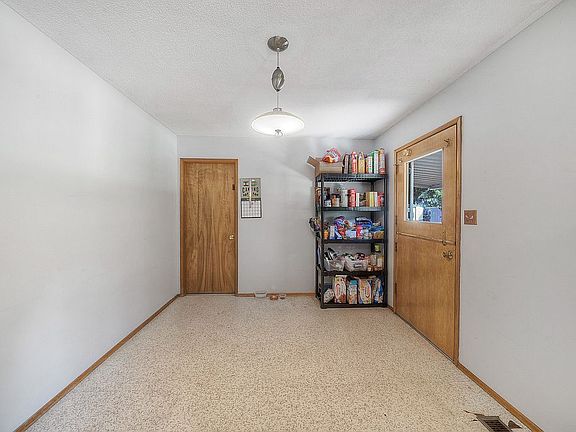 5th image of 7927 49th Ave E