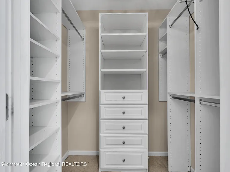 143 Shinnecock Dr — Photo 24