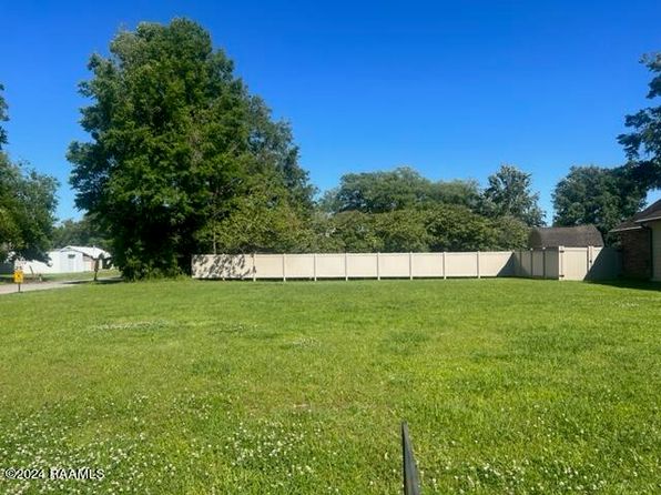 801 Flambant Dr, Broussard, LA 70518
