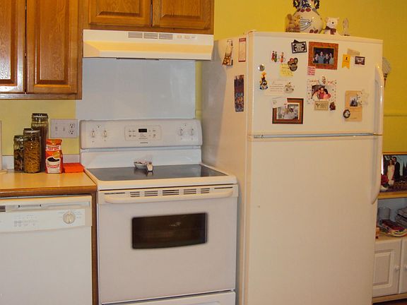 5th image of 222 Columbine Avenue #B