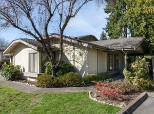 16026 Village Green Dr UNIT B, Mill Creek, WA 98012