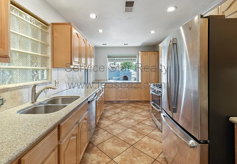6916 E Windsor Ave — Photo 7