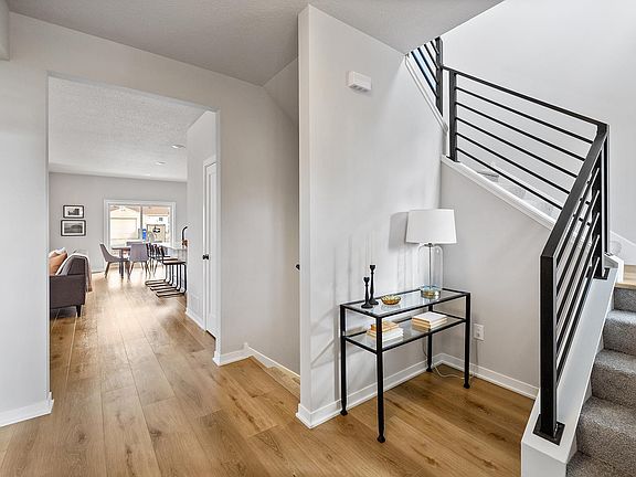 3rd image of 1941 Rome Ave