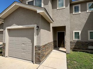 8711-8713 Pensive Dr, Converse, TX 78109