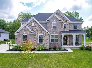 9711 Prell Dr, Broadview Heights, OH 44147