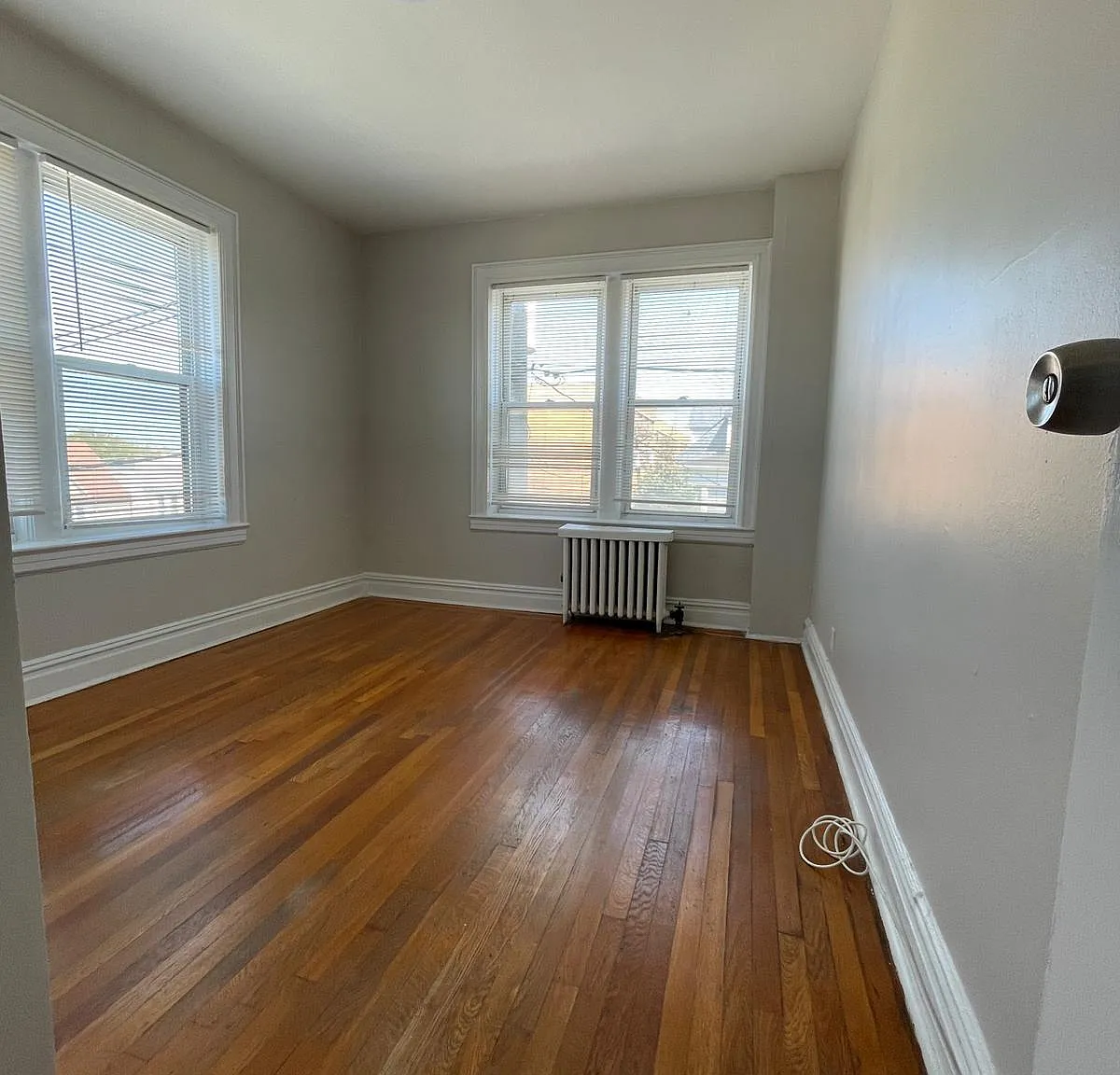 164 Sterling Ave — Photo 3