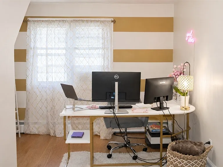 11 Hillcrest Ave #2 — Photo 4