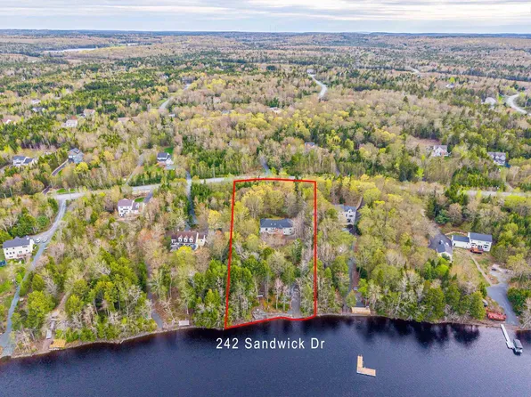 242 Sandwick Dr, Hammonds Plains, NS B4B 1V9