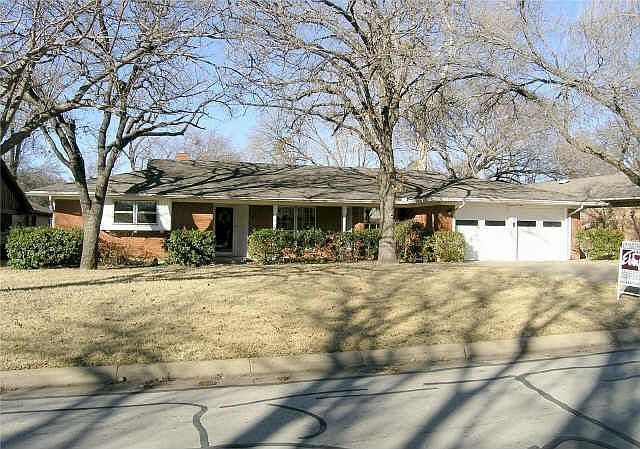 1st image of 1709 Northcrest Dr