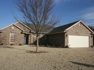 1800 Saint Christopher Dr, Edmond, OK 73003