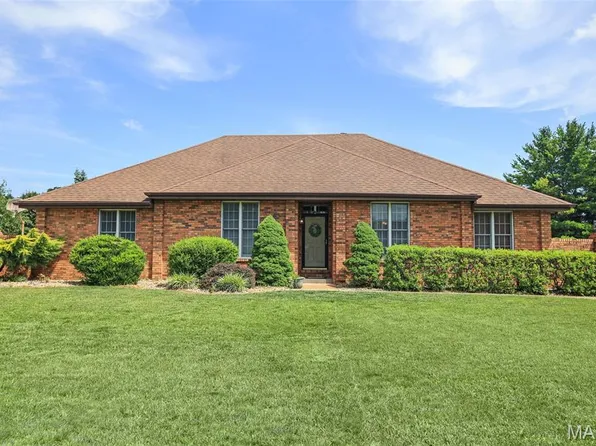 222 Hickory Rdg, Belleville, IL 62223